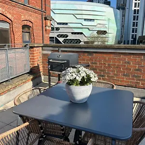 Leeds Townhouse With Private Roof Garden Sleeps 4 Apartment Leeds (West Yorkshire)